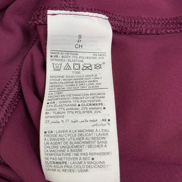 Old Navy Active Powersoft High Rise Bike Shorts Go-Dry Athletic Maroon S - Picture 5 of 5